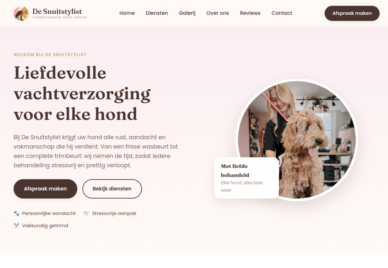 Screenshot van de website De Snuitstylist, een hondentrimsalon